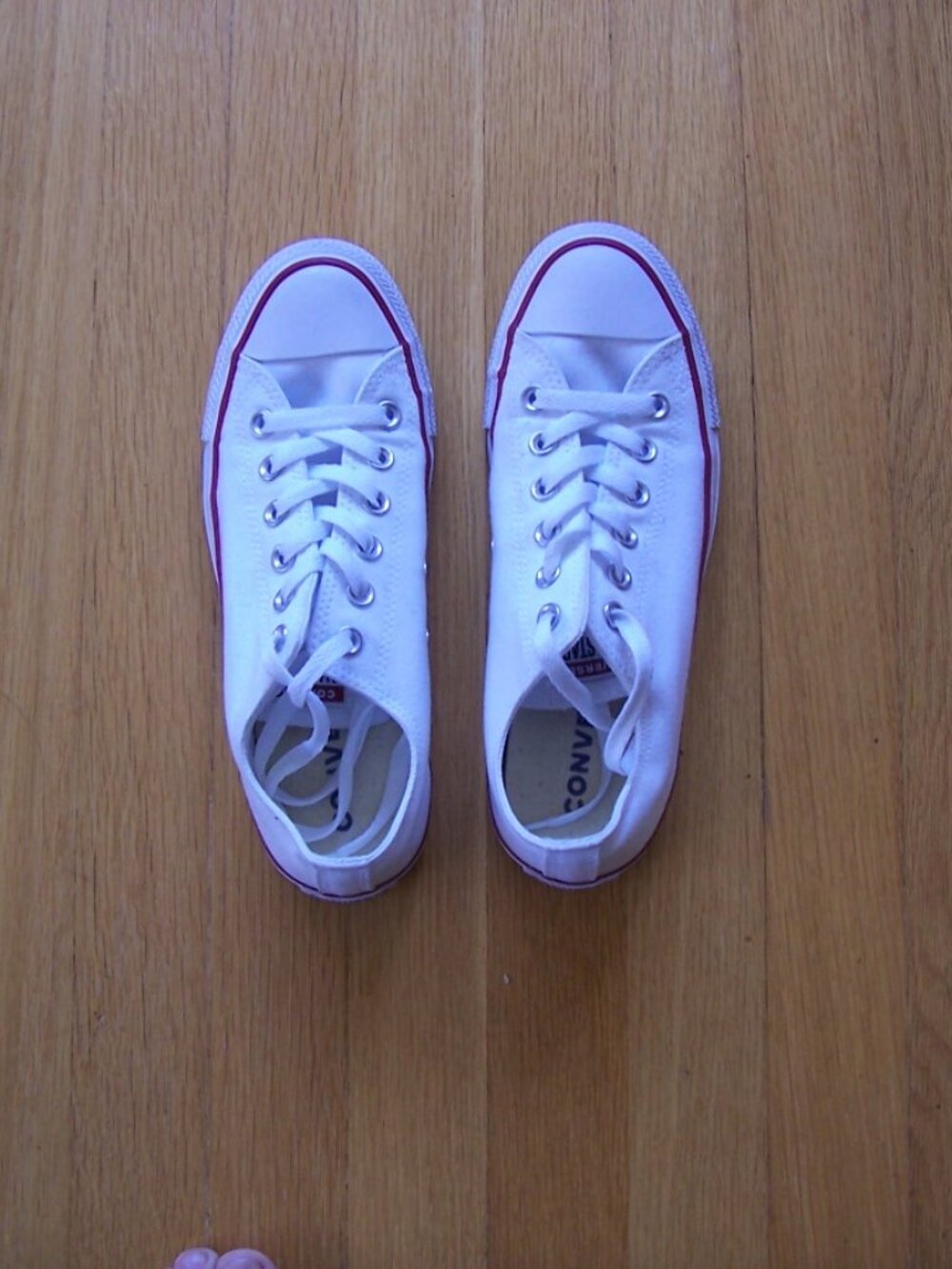 Converse All Star Low Top Sneakers White Women's size 8 Men's 6